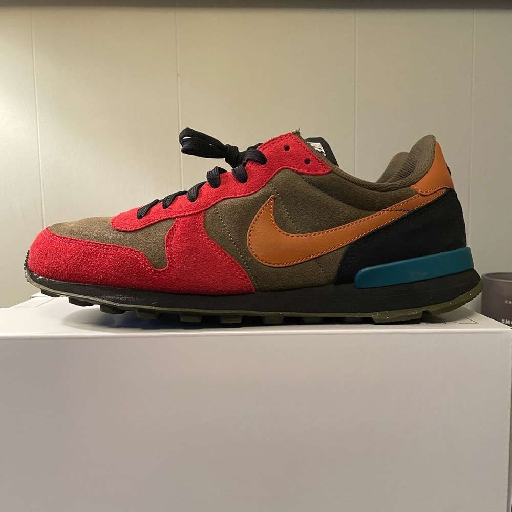 Worn very little. I designed them on the Nike ID app.